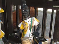647