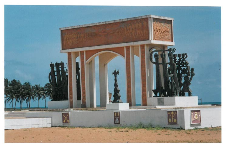 Puerta de no retorno, Cotonou, Benin